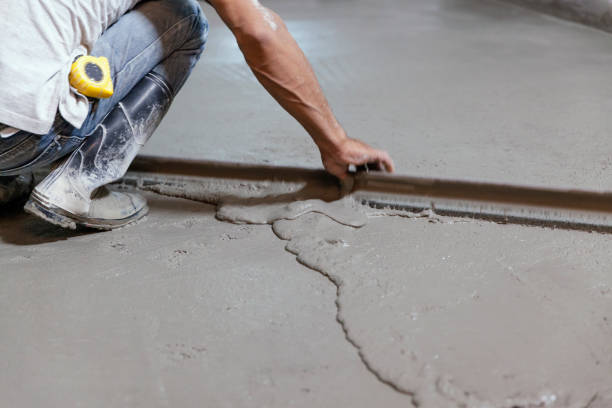 Best Commercial Concrete Contractor  in Glendale, WI